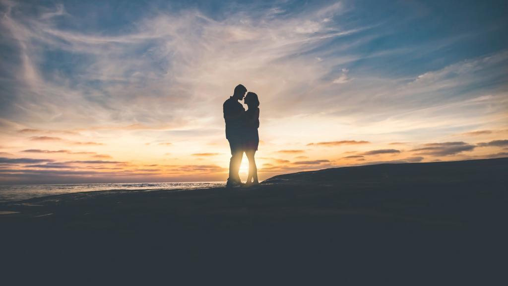 情侣壁纸背景图 壁纸图片大全