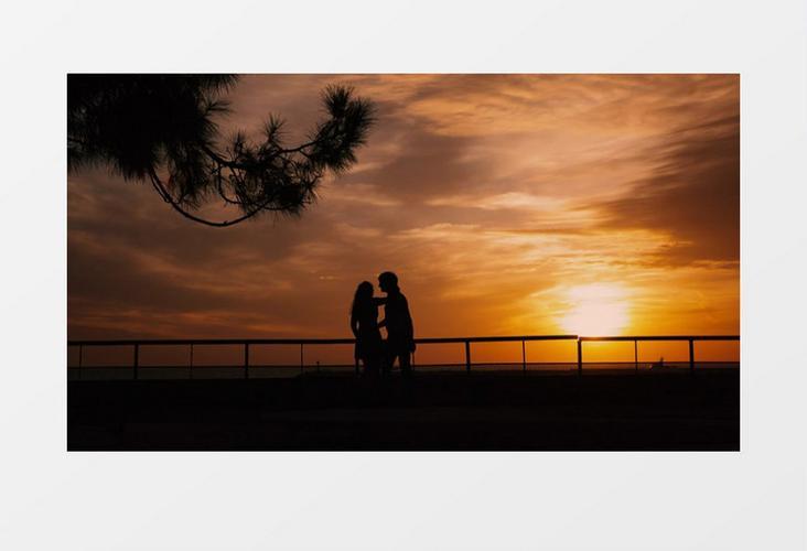 情侣拥抱图 情侣拥抱的图片唯美