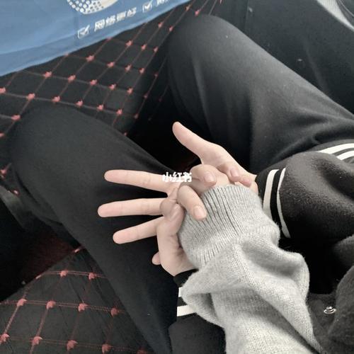 牵手图片情侣真实真人 情侣图片手牵手真人