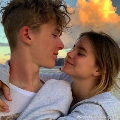 欧美情侣图 情侣头像欧美两张一组