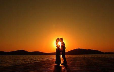 情侣夕阳下的背影图片 情侣黄昏落日背影图片