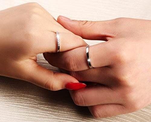 情侣戒指戴哪个手指图解 戒指情侣带那个手指