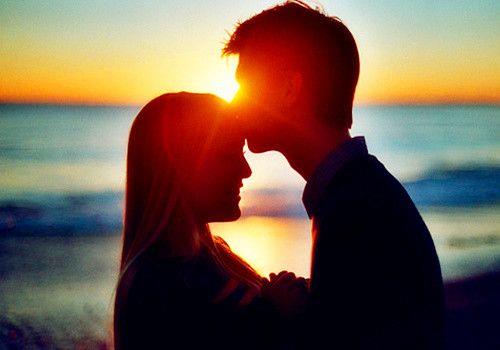 恋爱图片情侣 情侣图片聊天背景