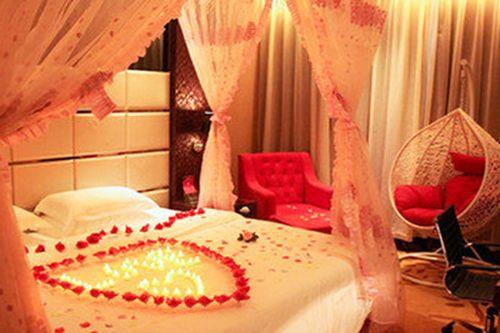 情侣房间布置图片 情侣卧室布置图片大全