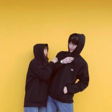 情侣秀恩爱图片 情侣秀恩爱卡通图片