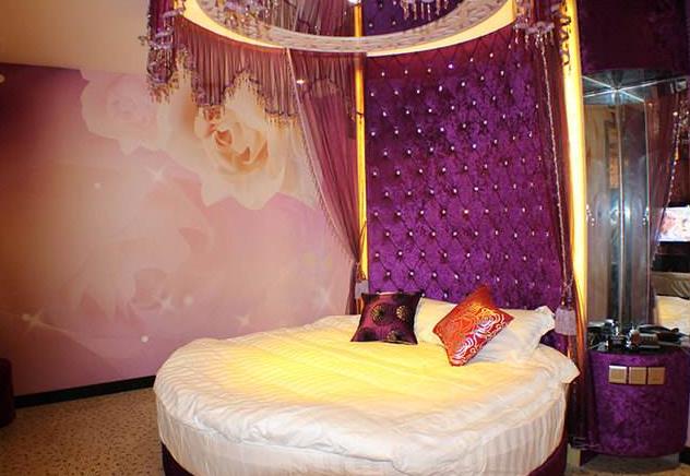 酒店情侣房布置图片 情侣酒店装修效果图