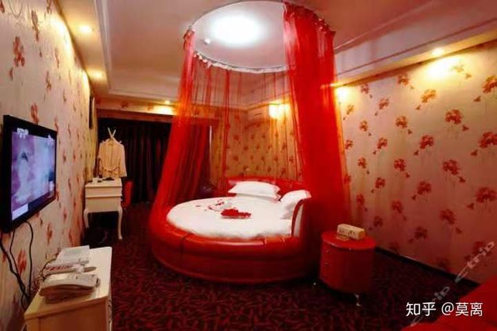 酒店情侣房布置图片 情侣酒店装修效果图