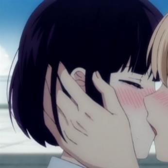 情侣色图 情侣图片红色