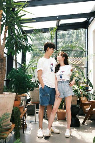 两人图片情侣 两人图片情侣图片动漫