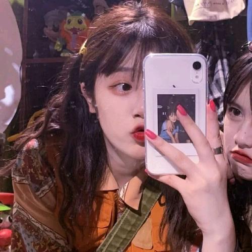 闺蜜头像真人一人一张 闺蜜头像图片两人一人一张真人