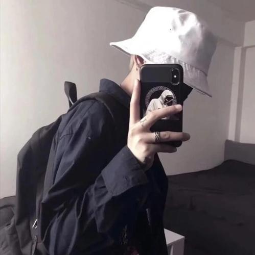 真人头像男生霸气冷酷 真人头像男生霸气冷酷个性