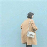 适合秋冬的微信头像女 微信头像女适合秋冬季节