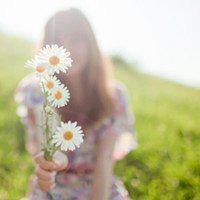 50岁女人微信头像用哪类好 50岁的女人用什么头像好看