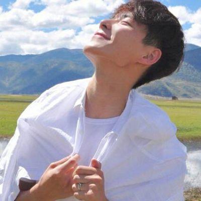 男生头像阳光 男生头像阳光图片动漫