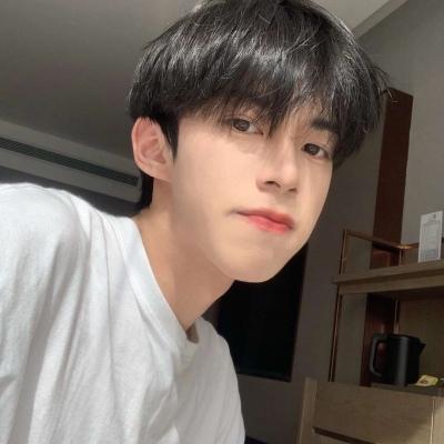 帅到爆的男生头像 好看的男生头像图片帅帅