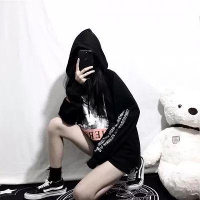 霸气女生头像超拽冷酷 霸气的女生头像超拽冷酷