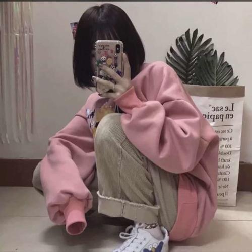 霸气女生头像超拽冷酷 霸气的女生头像超拽冷酷