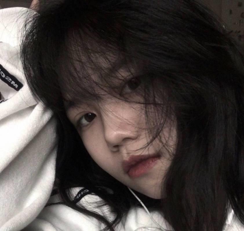 女生头像高清 戴口罩女生头像高清图片