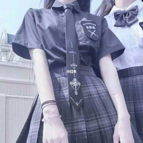 闺蜜头像分开一人一半 女生闺蜜头像分开一人一半真人霸气三人