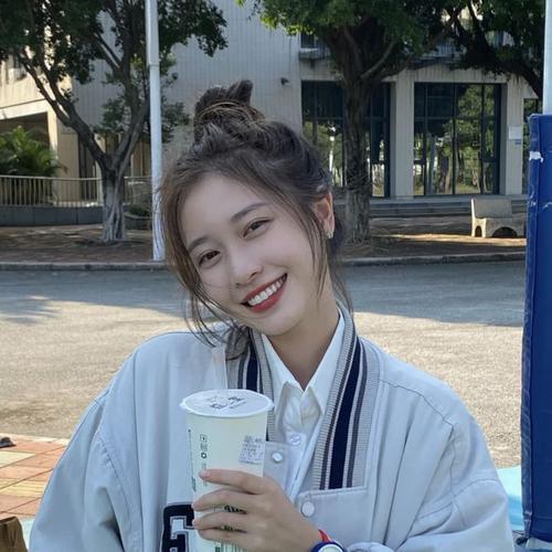 女生头像干净 干净的图片干净的女头像