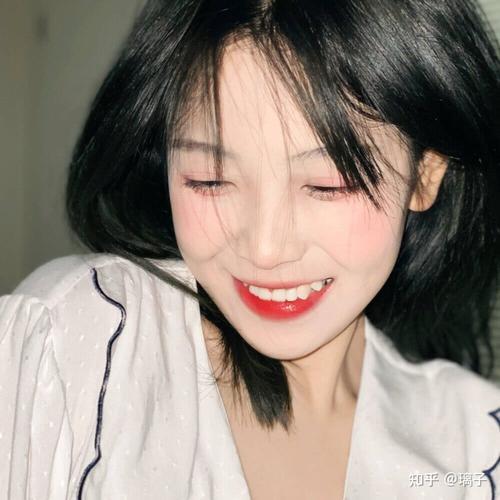 女生头像干净 干净的图片干净的女头像