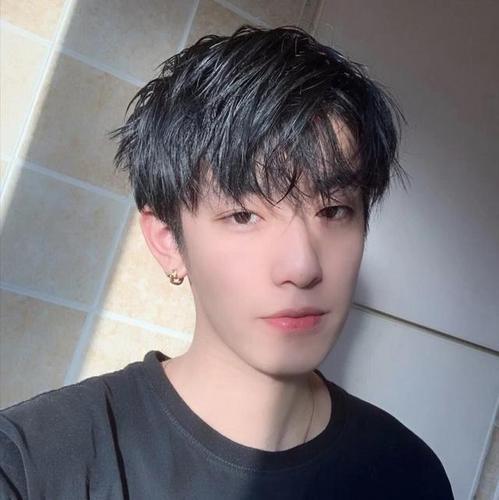 超帅的男生头像 好看的男生头像图片帅帅