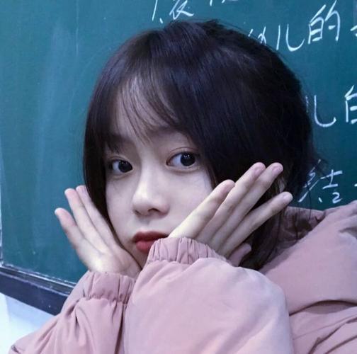 美女真人头像 美女真人头像图片高清没有衣服