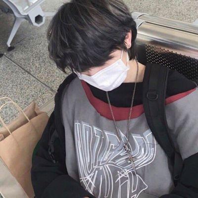 男生高冷头像 男生高冷头像图片动漫