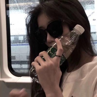 头像女生霸气冷酷 霸气女生头像图片冷酷