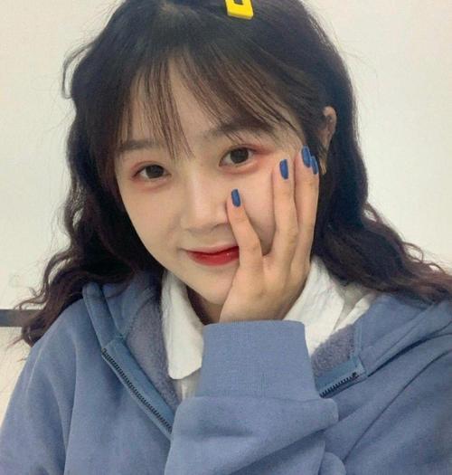 女生头像可爱呆萌 女生头像可爱呆萌图片动漫