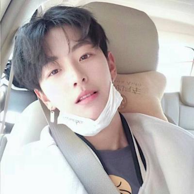 帅哥图片头像阳光 帅哥背景图片头像阳光