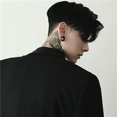 霸气头像男生超拽冷酷 霸气的头像男生超拽冷酷