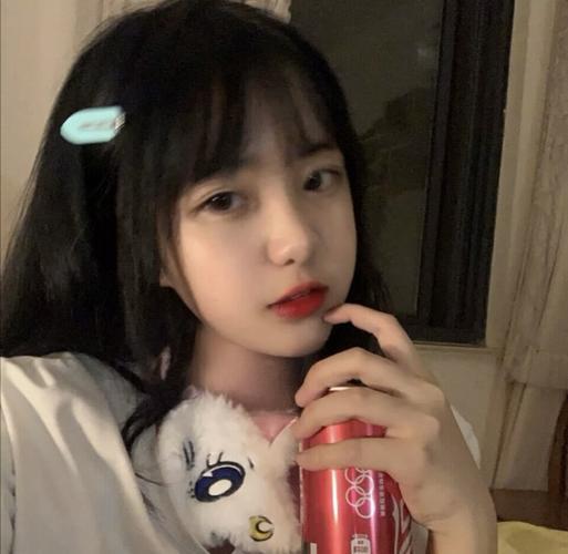 头像女生真人 头像图片女生真人