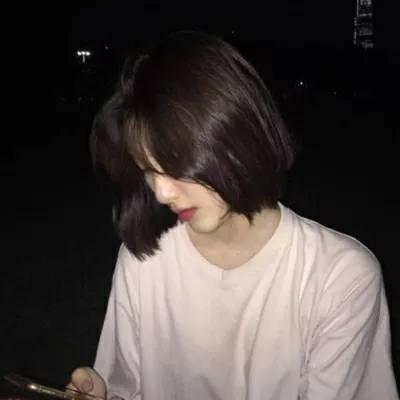 短发女生头像 女学生短发发型图片