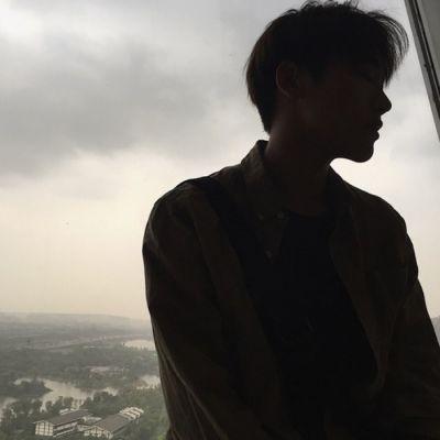 男人伤感失落孤独头像 男生孤独的头像心碎