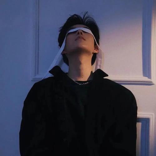 男生头像冷酷帅气图片 男生头像冷酷帅气图片高清