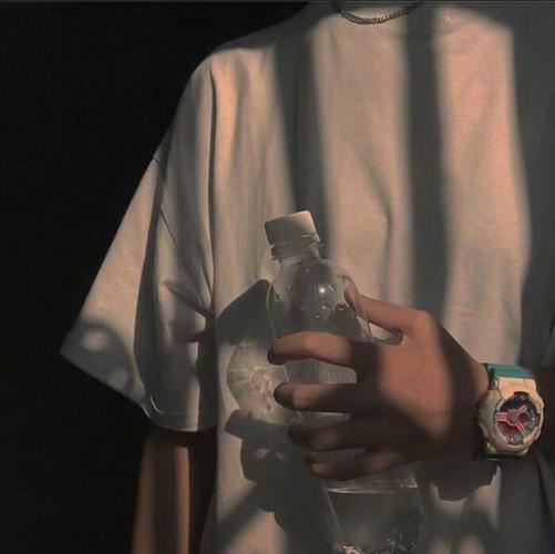 复古高端的小众头像 复古高级头像