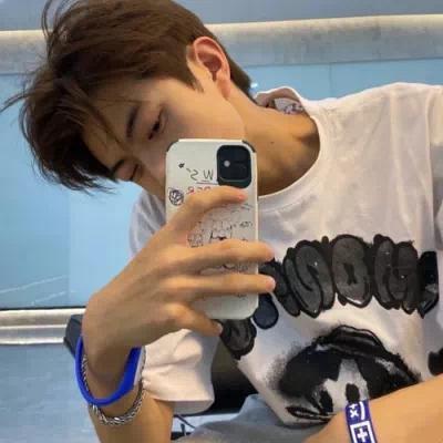 帅哥头像真人头像 帅哥头像真人头像一组