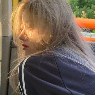 高冷女生头像 高冷女生头像图片动漫