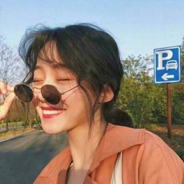 女人最适合的微信头像 微信头像简单漂亮女生