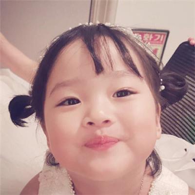 最新分享韩国萌娃权律二可爱搞怪头像图片