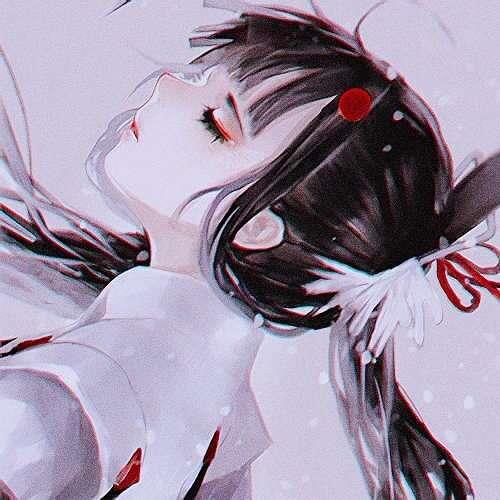 女生动漫头像图片丨总有一个人看你的眼神与众不同