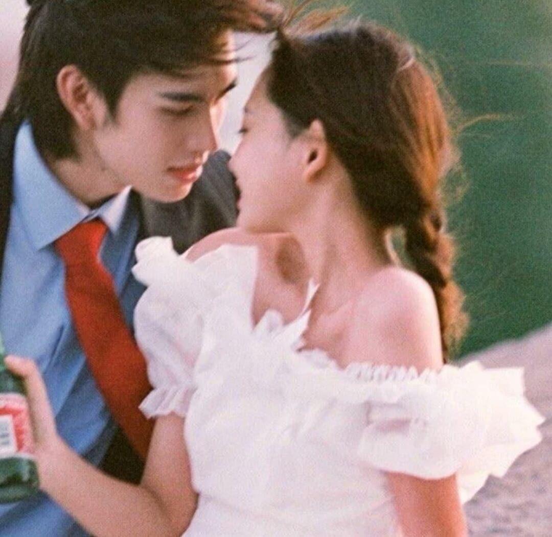 好看的婚纱照情侣微信高清头像