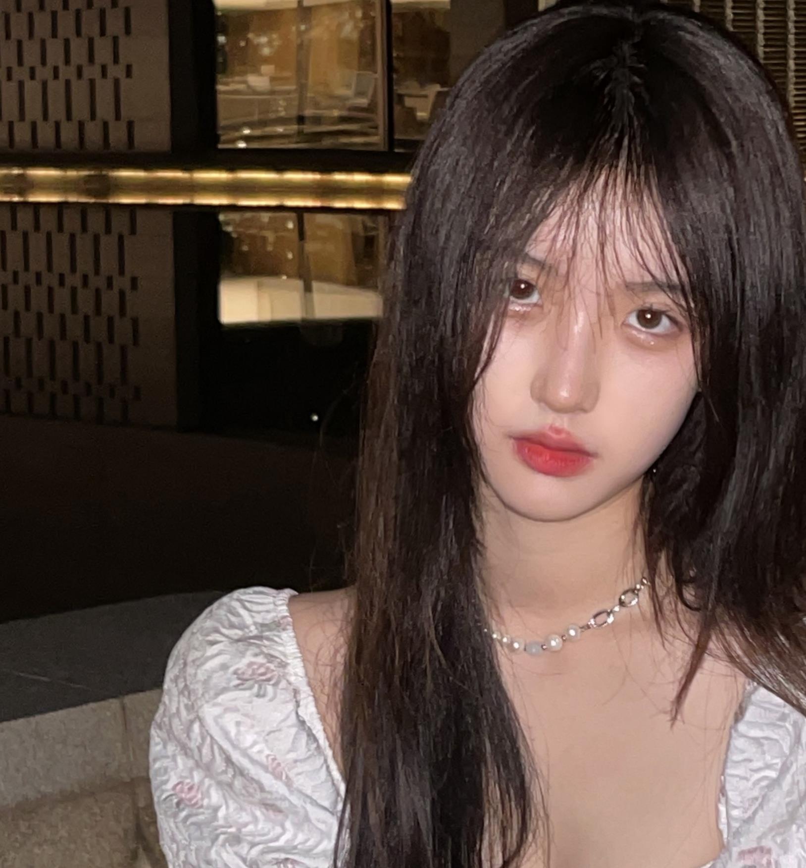 好看特别美丽的女生头像图片