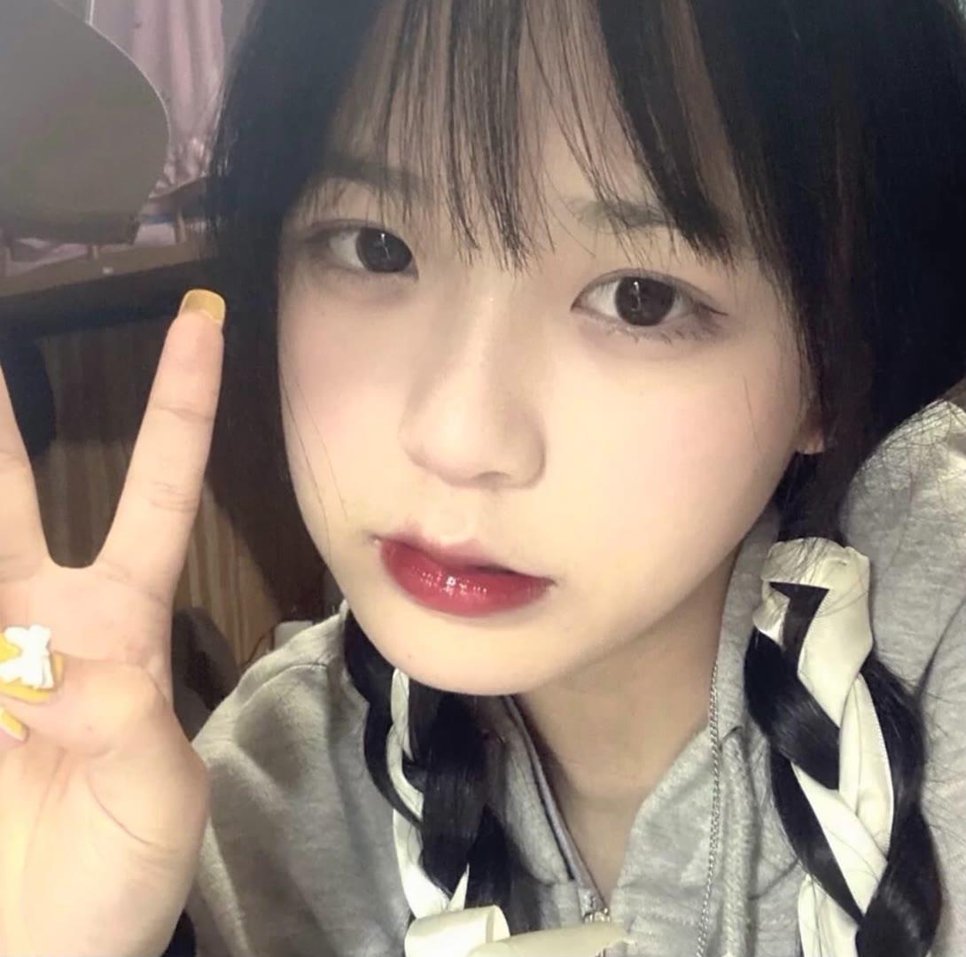 好看的精致女生清纯甜美微信头像图片