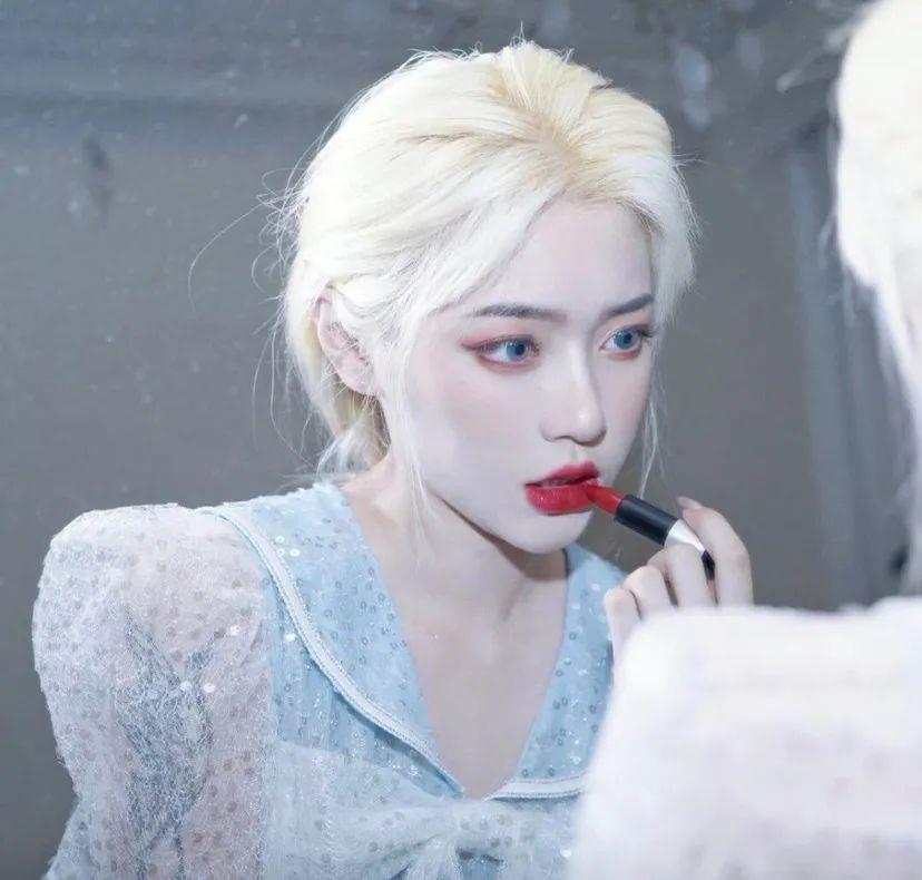 美貌可不小众‖ins风高级美女精致头像图片