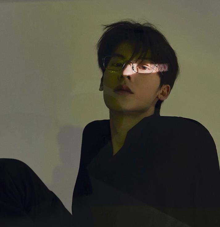 ins潮男｜优质帅哥头像图片