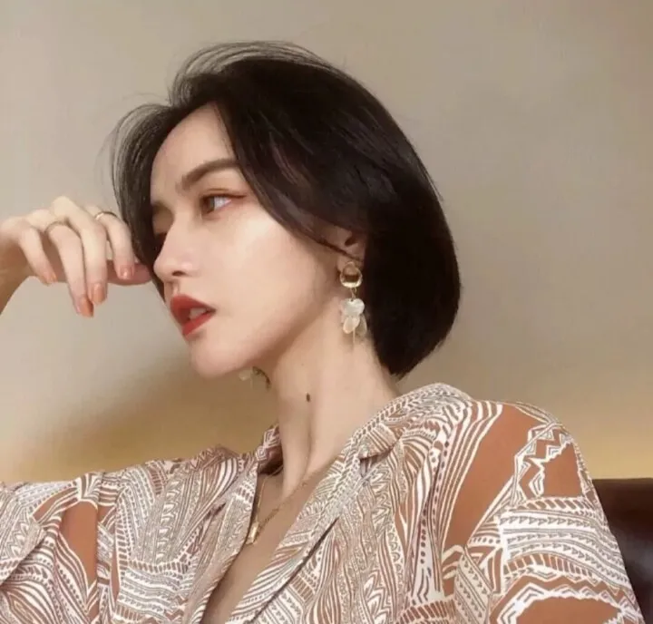 气质梦幻港风甜美微信女生头像头像图片