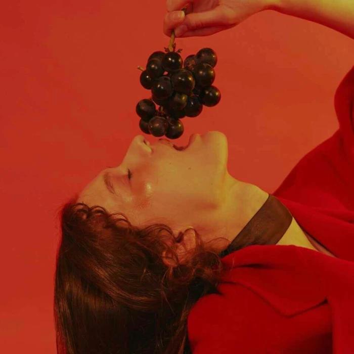 好看唯美的外国少女高清微信头像图片