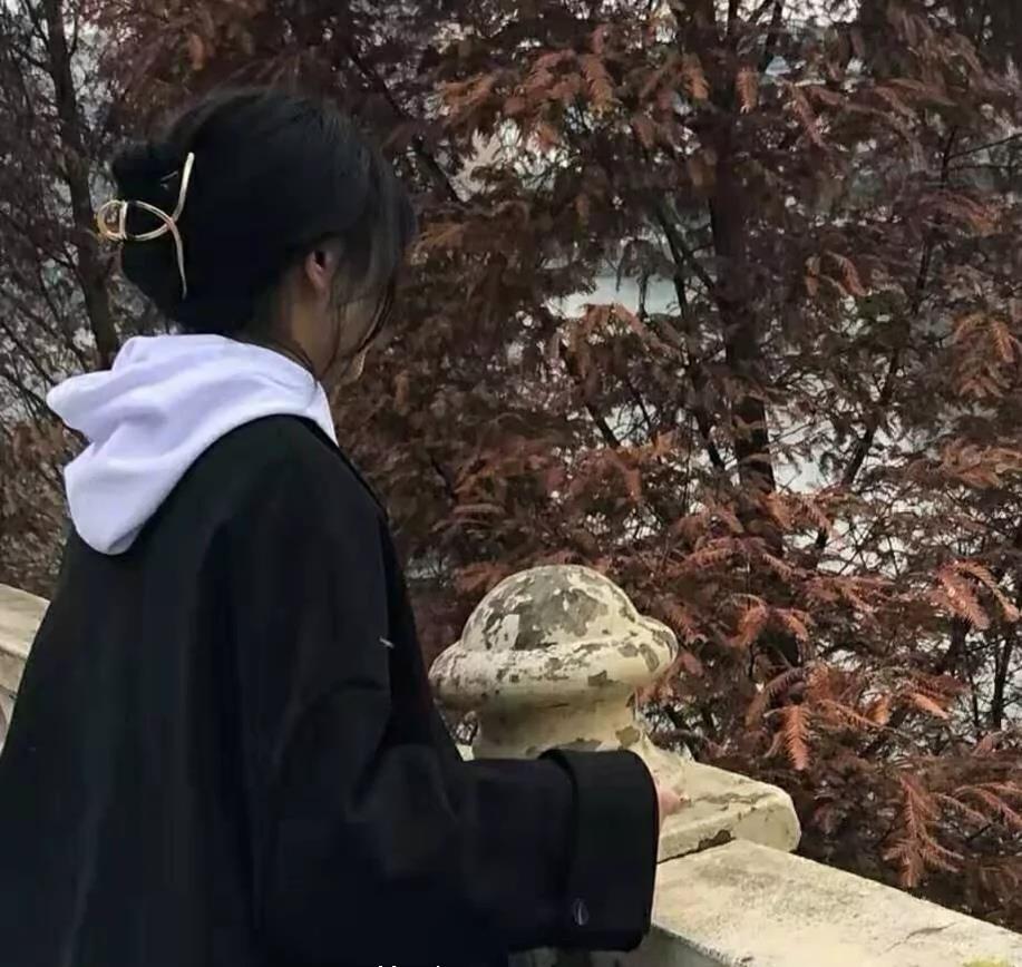 伤感高冷个性的女生微信高清头像图片